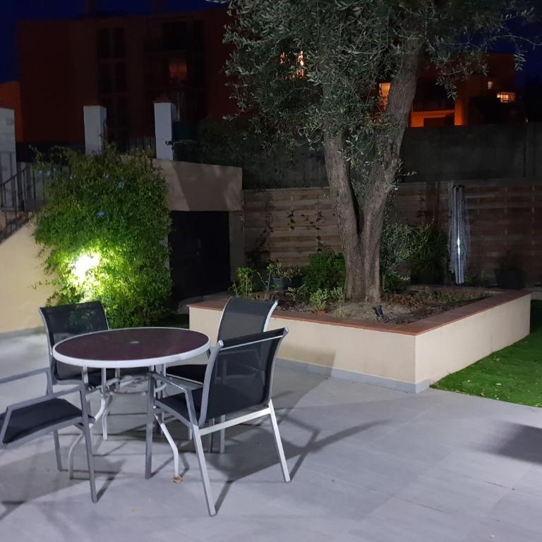meublé au calme à 1 minute de la plage - Two-Bedroom Apartment - 32