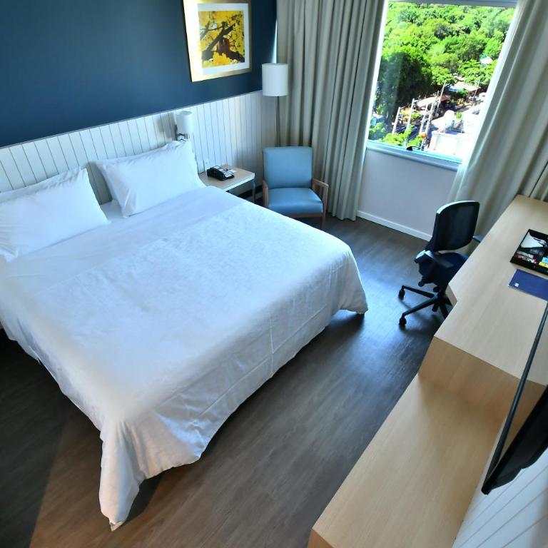Holiday Inn Express Asuncion Aviadores by IHG - Habitación Estándar - Cama extragrande - 6