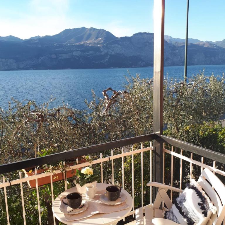 Villa sul Lago con pontile privato a Brenzone sul Garda - Unique and exclusive - Casa con 3 Camere da Letto - 22