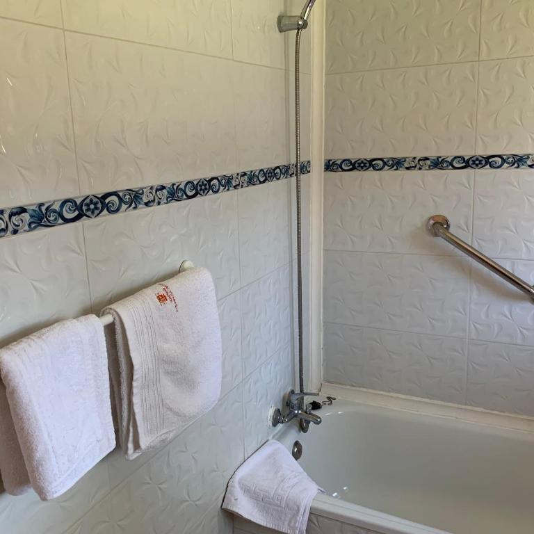 Hostal Español Coyhaique - Standard Queen Room - 3