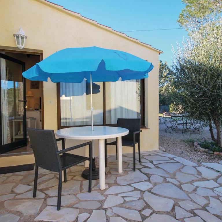 Awesome Apartment In Roquebrune Sur Argens - Appartement - 5