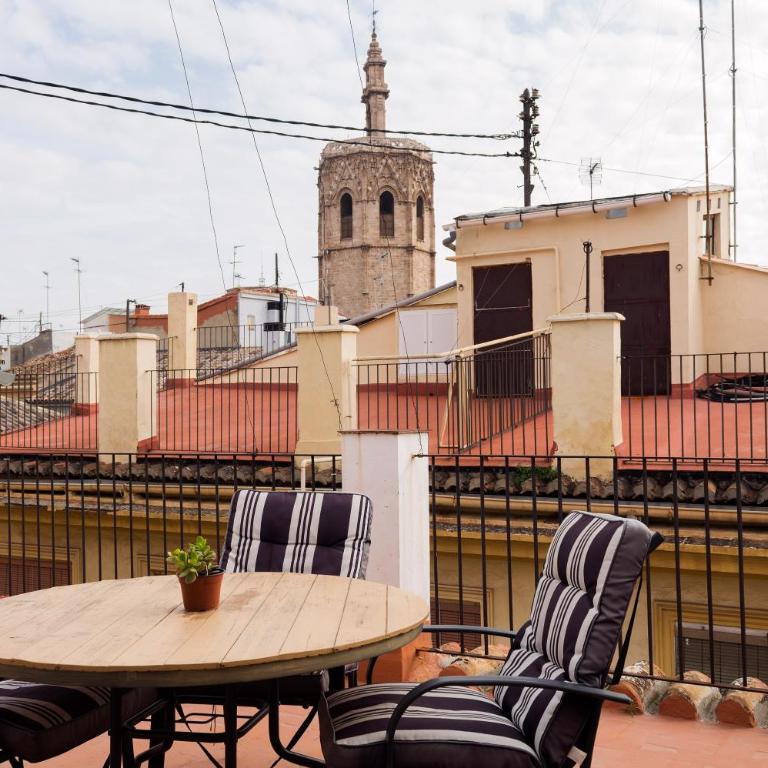 LOFT IN 3th floor & TERRACE in 4th floor - One-Bedroom Apartment - 1