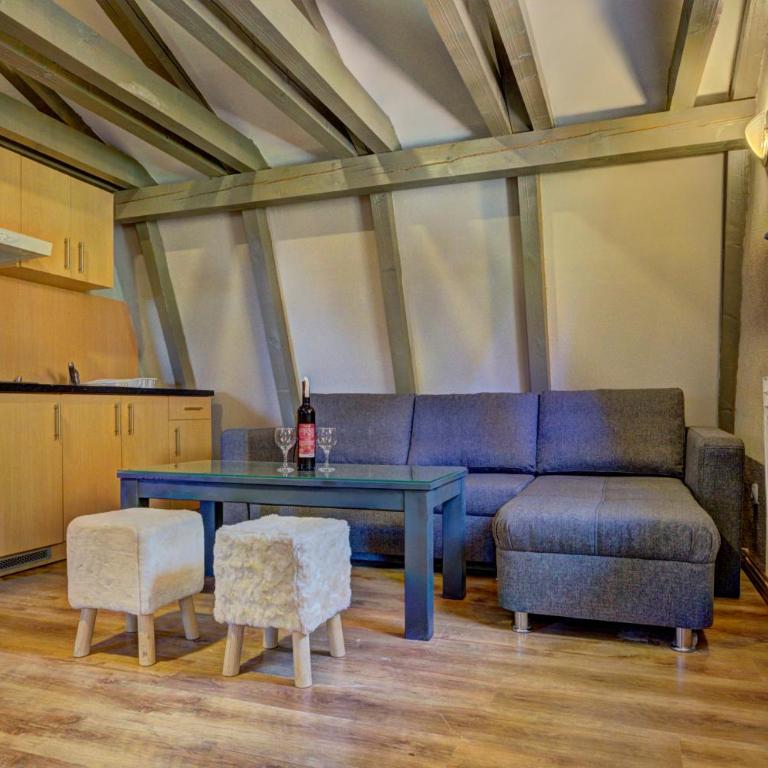 Guesthouse Yeti - Family Studio - 8