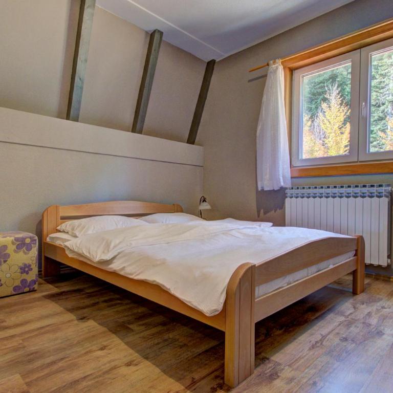 Guesthouse Yeti - Triple Room - 2