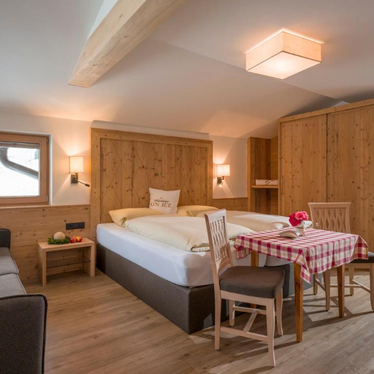 Hottererhof - Familienzimmer mit Bergblick - 2