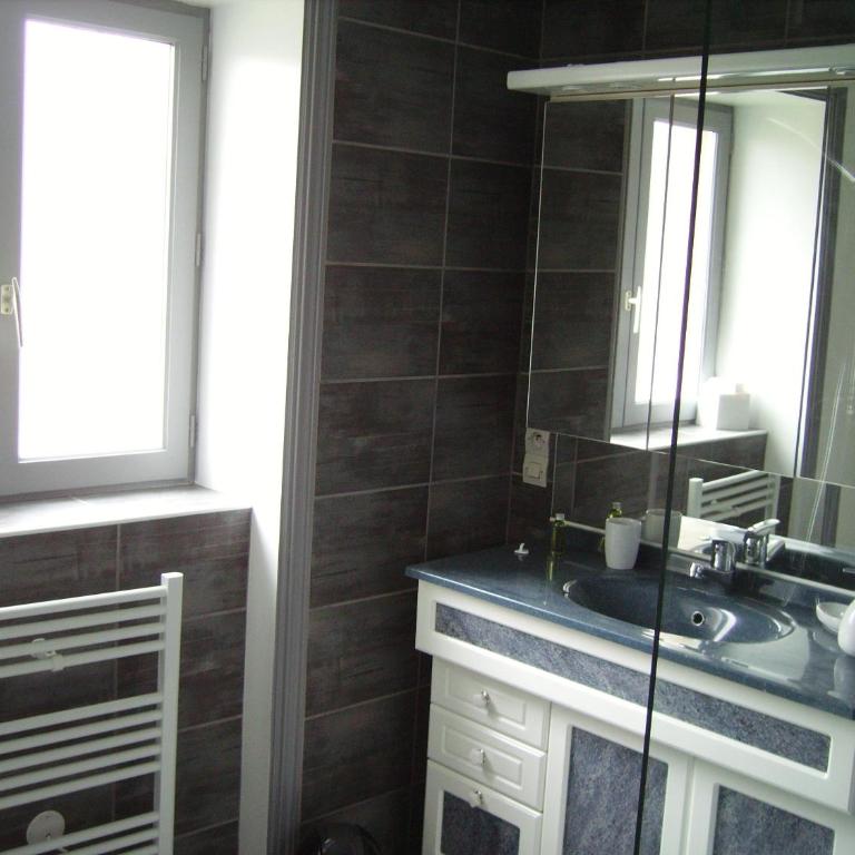 A deux pas du Rhone - Standard Apartment - 2