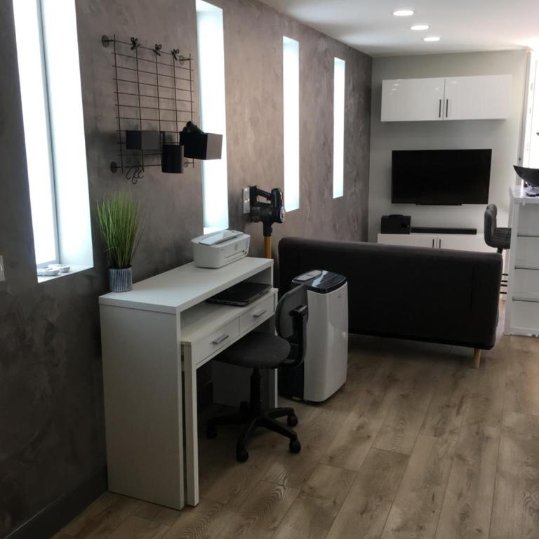 Le Cocon De Notre Dame - One-Bedroom Apartment view on Church - 16