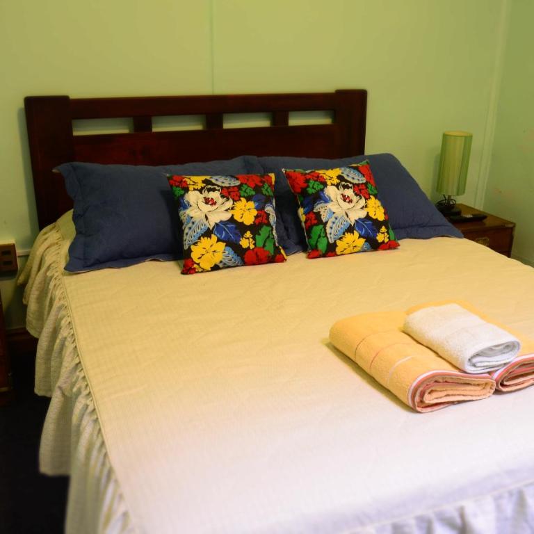 Hostal Aventura Austral - Double Room with Shared Bathroom - 4