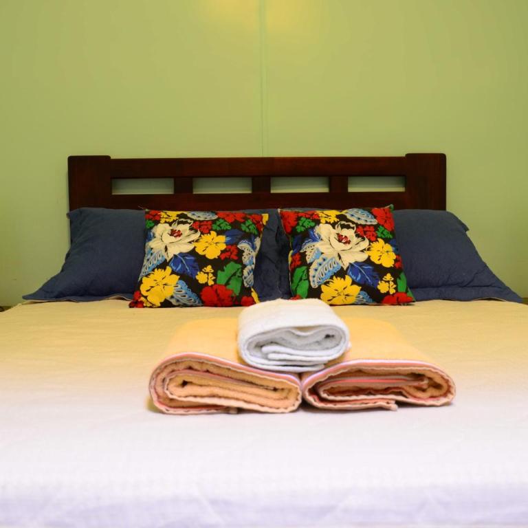 Hostal Aventura Austral - Double Room with Shared Bathroom - 1