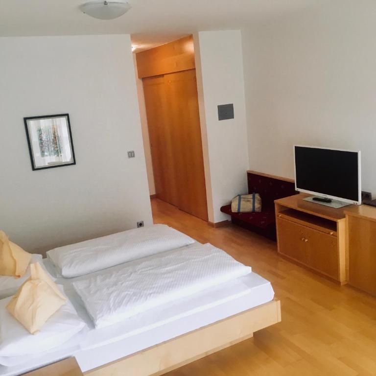 Hotel Am Wolfsgrubenersee - Chambre Double ou Lits Jumeaux - Vue sur Lac - 1