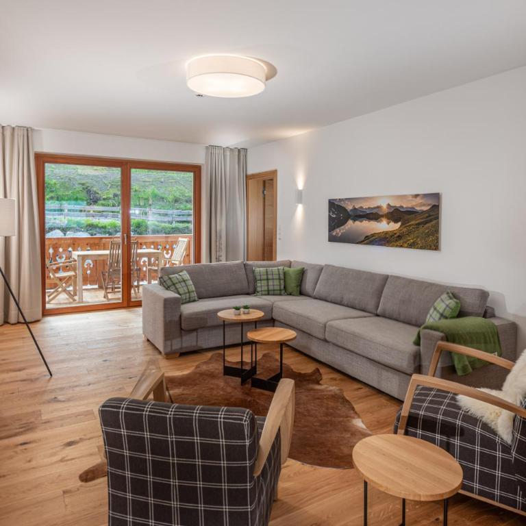 Skylodge Alpine Homes - Deluxe Apartment with two balconies and panoramic view - 4
