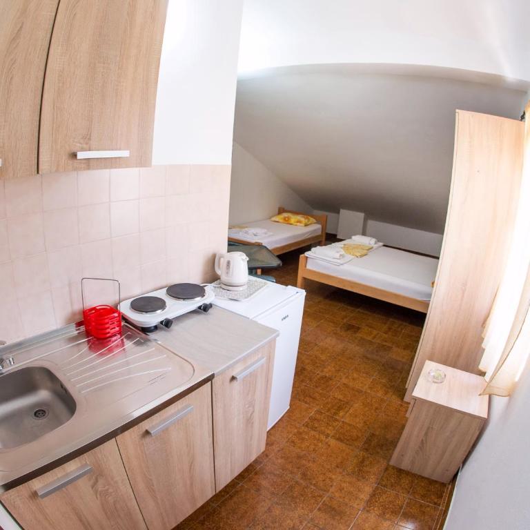 Guest House Lotos - Studio Apartment - 4