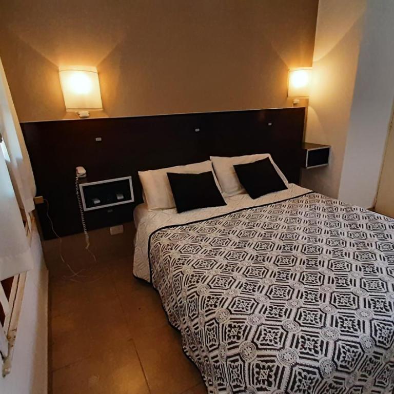 Hotel Uritorco - Habitación Doble Estándar - 7