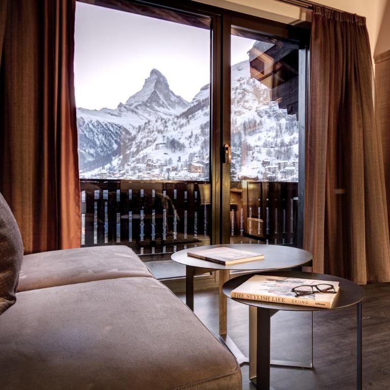 The Christiania Mountain & Spa Resort - Superior Doppelzimmer mit Balkon und Panoramablick auf das Matterhorn - 2