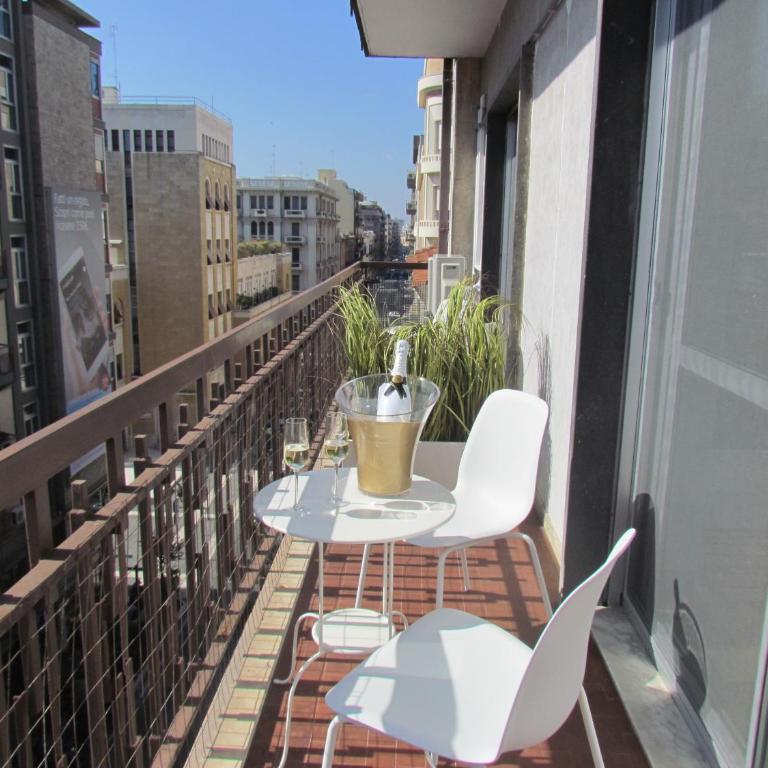 Room 56 - Le Dimore - Camera Matrimoniale con Balcone - 8
