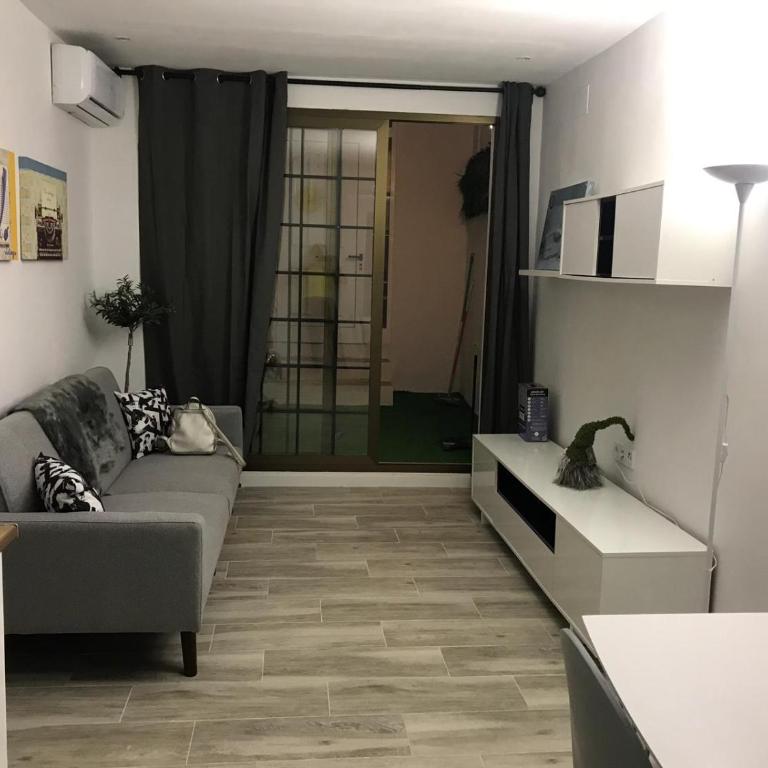 Cozy apartment in the town - Two-Bedroom Apartment - 8