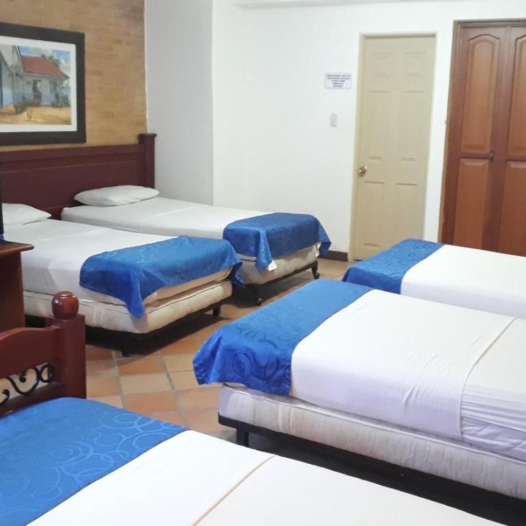 Hotel Castillo Real - Habitación Familiar - 3
