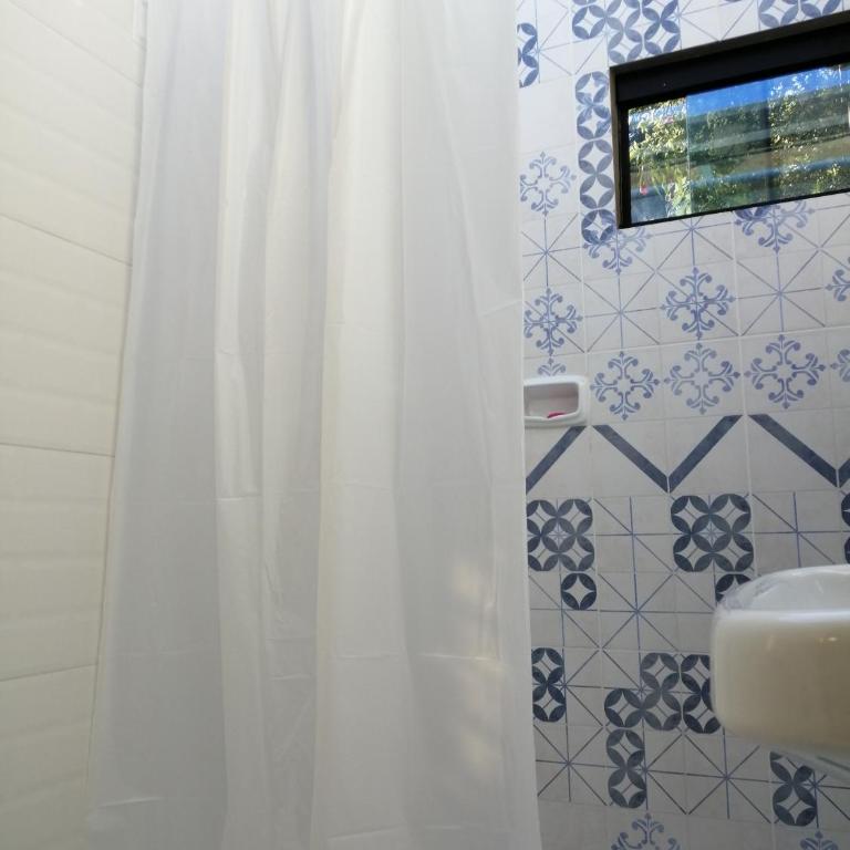 Granados - Triple Room - 8