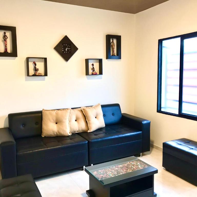Casa Santa Isabel - Casa - 1