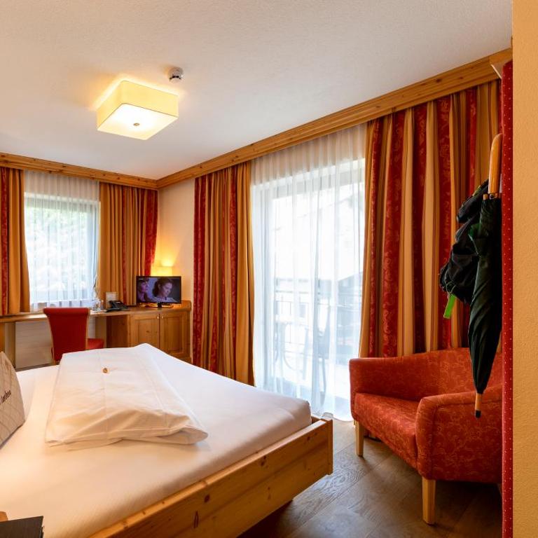 Aktivhotel Alpendorf - Einzelzimmer mit Balkon - 2