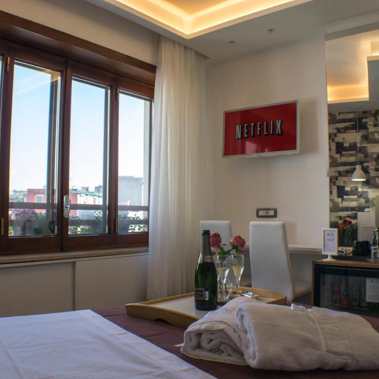 Napoli Central Station Studio - Deluxe Double Room - 6