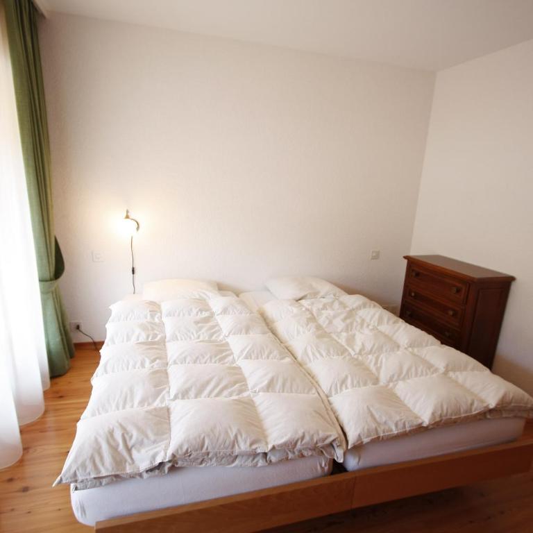 Apartment International - Appartement 3 Chambres / 7 - 13