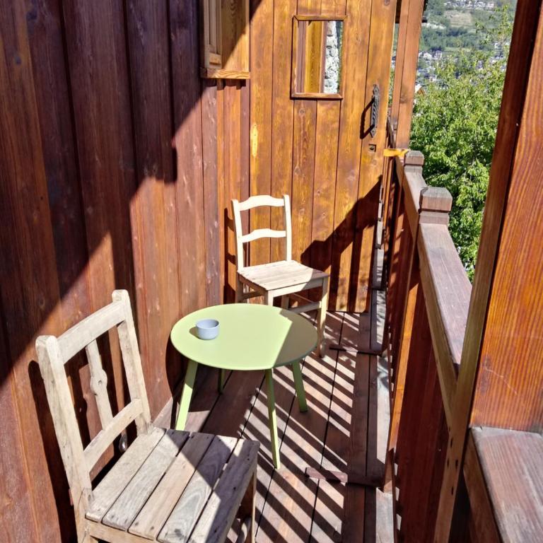 Maison Bionaz Luxury Ski & Sport - Camera Matrimoniale con Vasca Idromassaggio e Balcone - 6