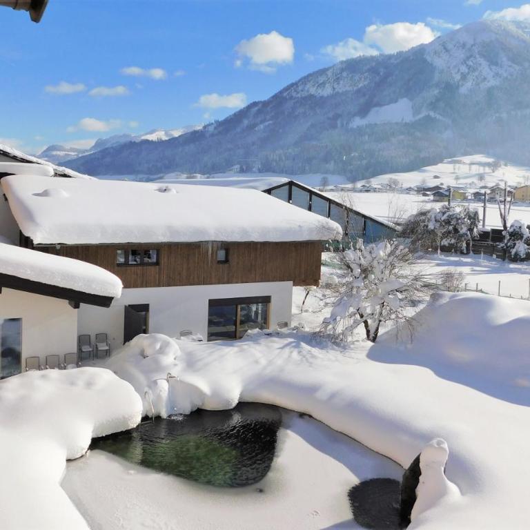 Vital & Sporthotel Brixen - Suite mit Kingsize-Bett und Balkon - 1