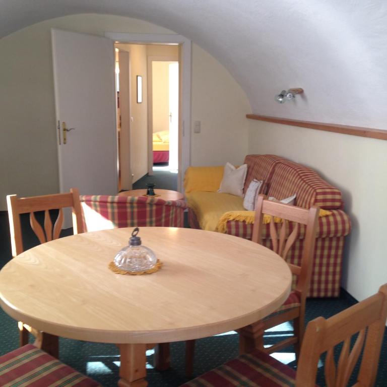 Appartements im Forsthaus Wunderbar ruhige Ferienwohnungen in Strobl am Wolfgangsee im Forsthaus - Apartment - Erdgeschoss - 3