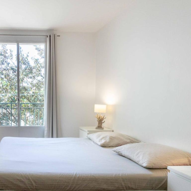 Paris City - Spacious 3 rooms flat for families - 3 minutes from metro station - Appartement 2 Chambres - 11