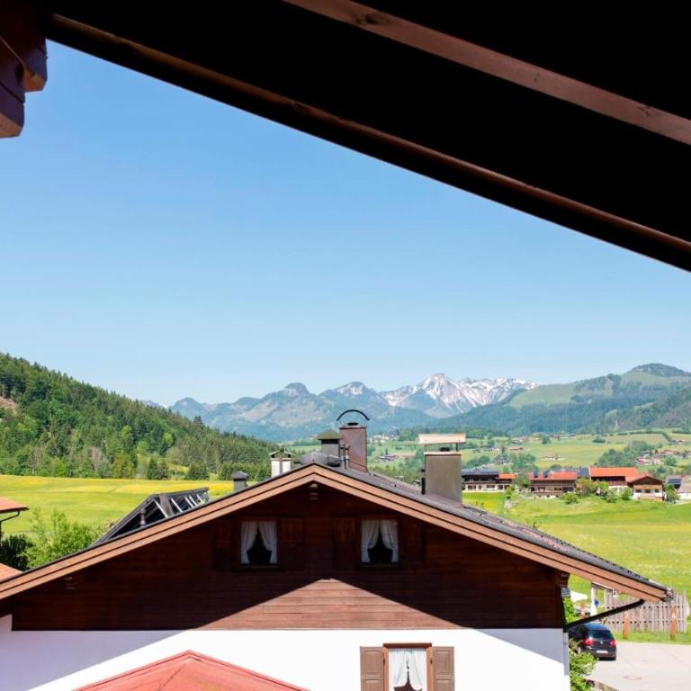 Komfort Ferienwohnungen Reit im Winkl - Haus Davis - Apartment mit Balkon und Bergblick - 14