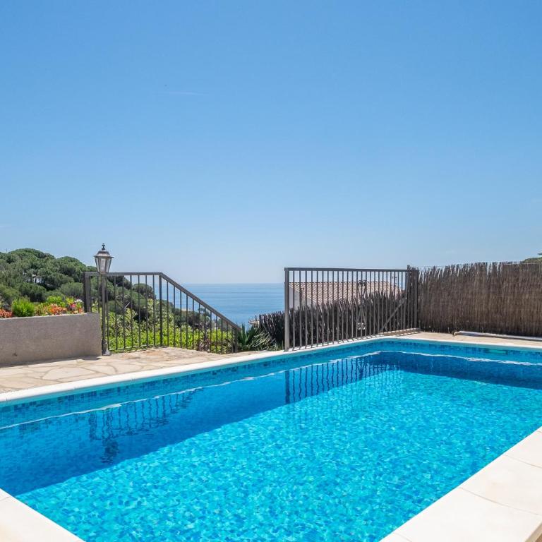 Villa Bouganvilla Parking privado 32 en la playa - Villa - 3
