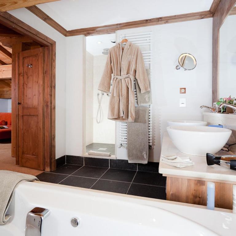 Hôtel Les Barmes De l'Ours - Suite Familiale (2 Adultes + 2 Enfants) - 5