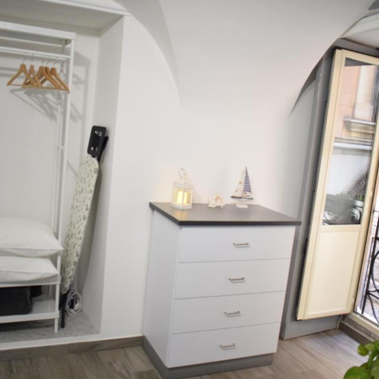 B&W Loft - Apartment - 8