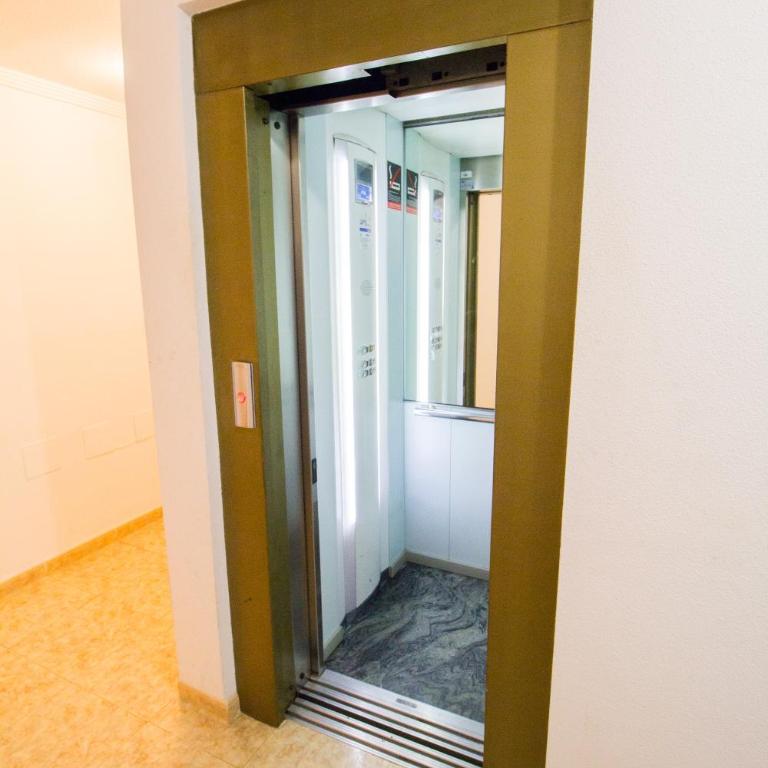 Alacant Home: Santa Pola. Piso moderno a 200 metros de la playa - Apartamento de 2 dormitorios - 35