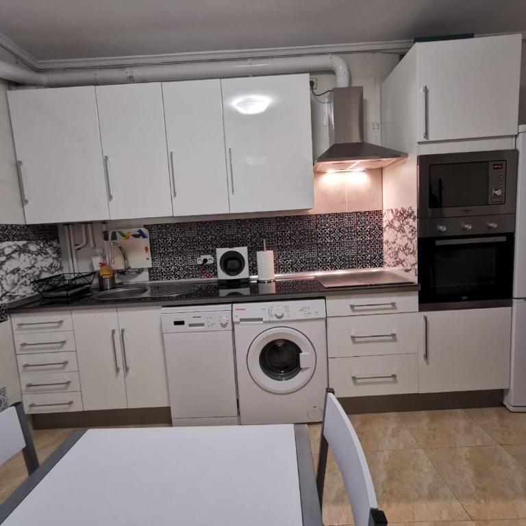 Casa Coqueta y confortable en Oviedo - Apartamento de 3 dormitorios - 10