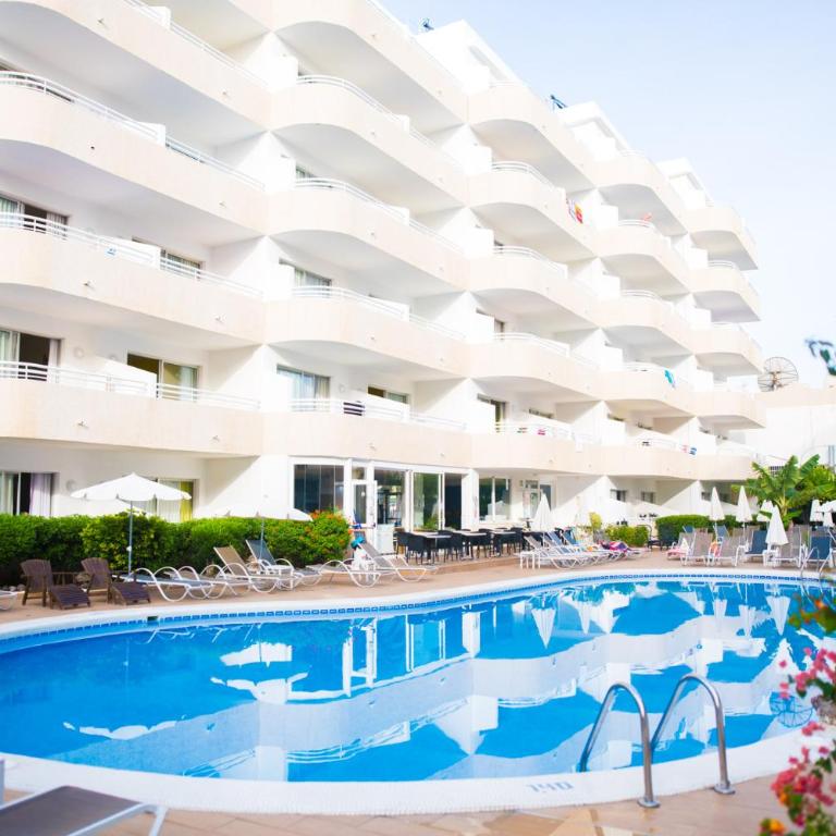 Adults Only Sunny Quiet Apartment with Aircon in Center of Las Americas - Apartamento con vistas a la piscina - 22