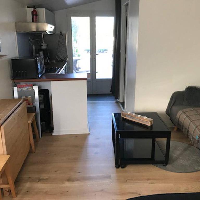 Studio indépendant près cap canaille avec terrasse - Studio-Apartment - 8
