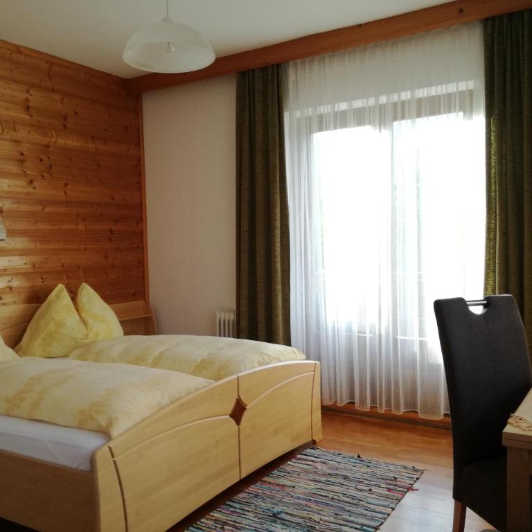 Lasserhof - Doppelzimmer mit Bergblick - 9