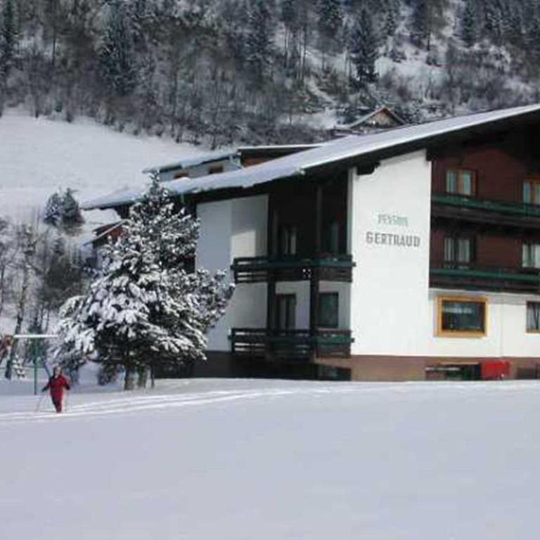 Pension Gertraud - Familienzimmer mit Balkon - 1