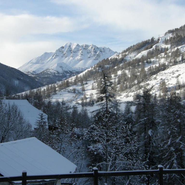 Résidence - Gite La Mourée - Appartement avec Vue sur la Montagne - 2