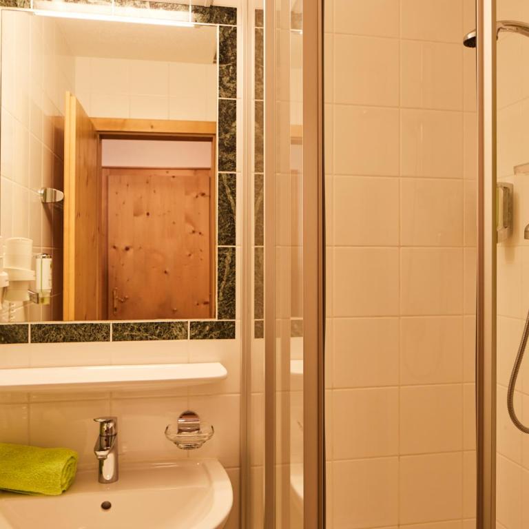 Haus Lenz - Apartment mit 1 Schlafzimmer und Balkon - 2