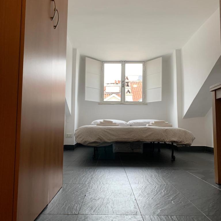 Mansarda Garibaldi 11 - One-Bedroom Apartment - 2