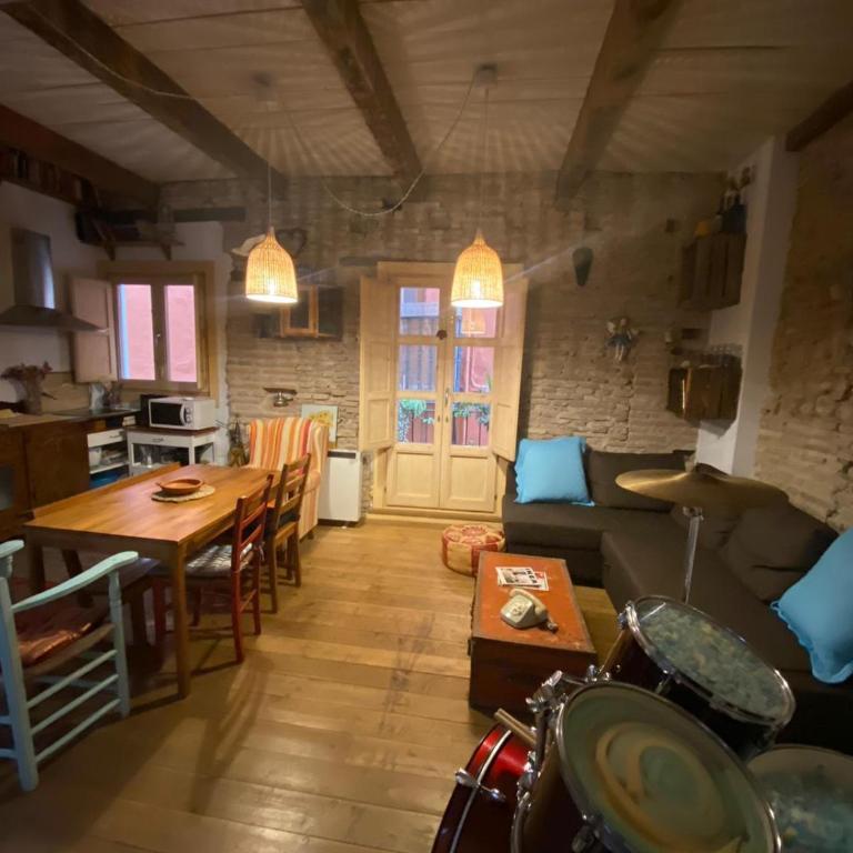 La Casa Rota de Granada - Four-Bedroom House - 19