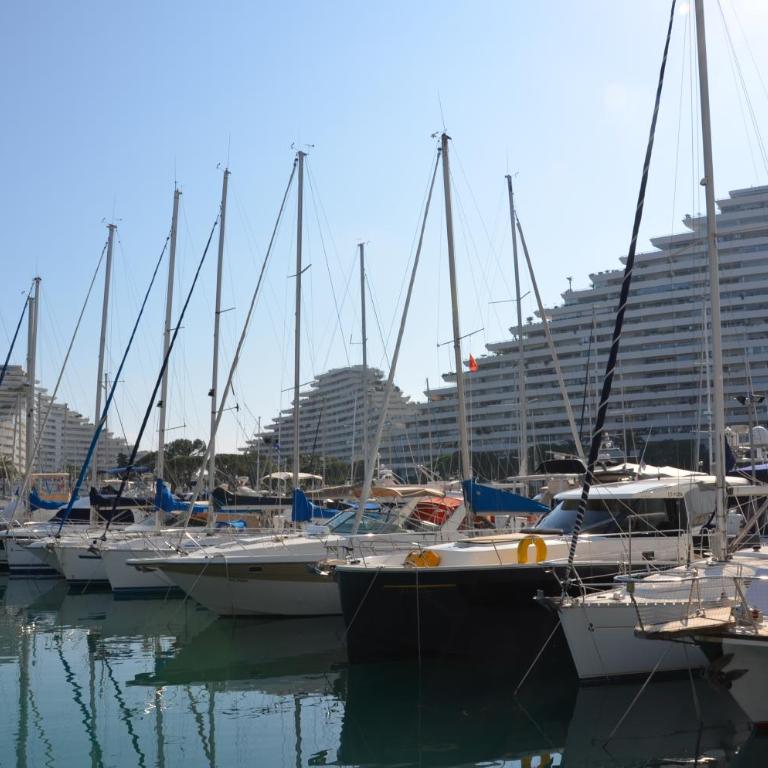 Lovely apartment in Marina Baie des Anges- Baronnet - Sew view, free parking spaces on site, restaurants, beach, supermarket - Apartamento de 1 dormitorio - 11