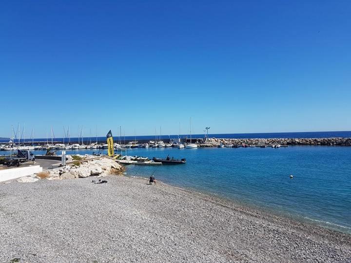 Lovely apartment in Marina Baie des Anges- Baronnet - Sew view, free parking spaces on site, restaurants, beach, supermarket - Apartamento de 1 dormitorio - 71
