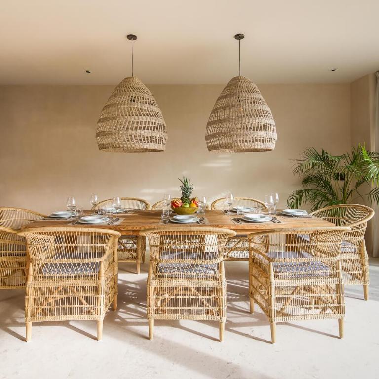 Copal Tulum Hotel - Apartamento Jungle de lujo de 2 dormitorios con terraza y vistas al jardín - 1 cama extragrande, 2 camas individuales y 1 sofá cama extragrande - 1