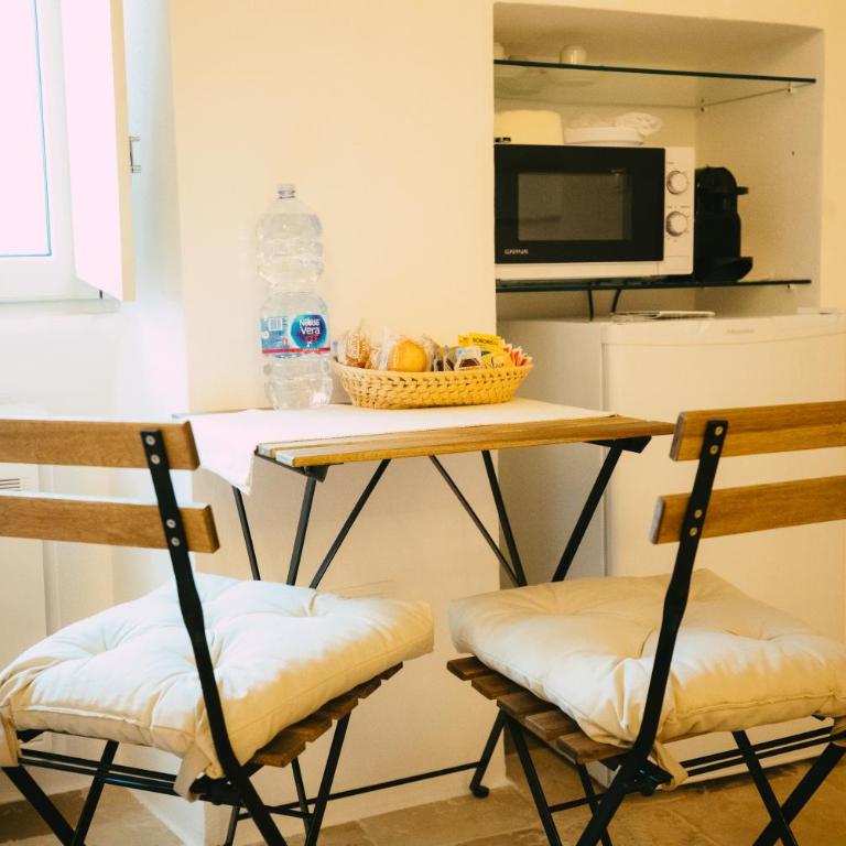 Radici Ostuni - Camera Matrimoniale Deluxe con Letto Supplementare, Terrazza e Vista Mare - 6