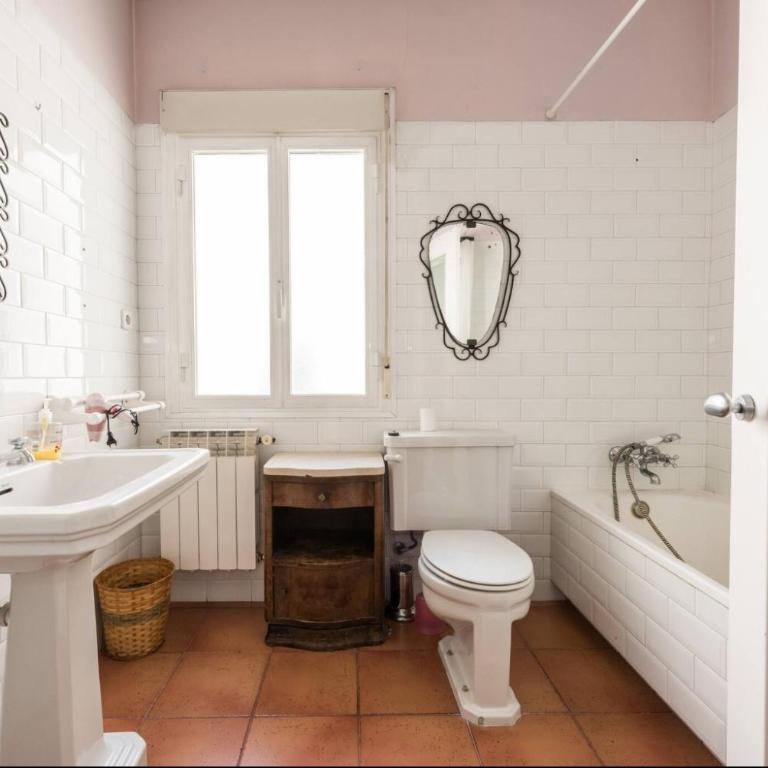 Spacious Penthouse with Large Terrace in Malasaña - Apartment with Terrace - 40