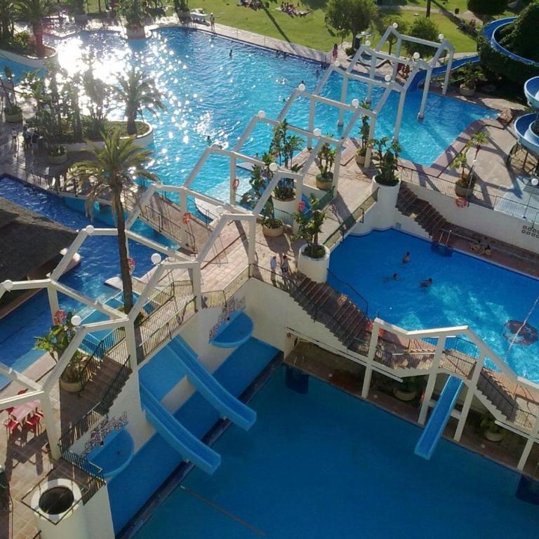 Estudios y Apartamentos Benal Beach - Two-Bedroom Apartment - 16